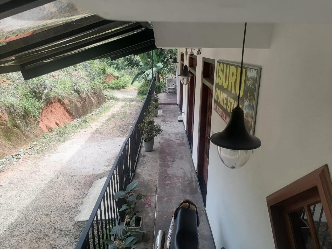 Isuru Homestay Ella Exteriér fotografie